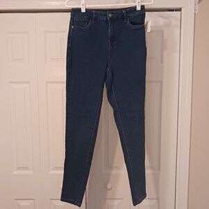 #320 - Serra Blue Jeans Size 6